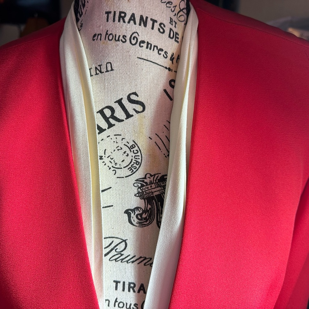 Suit…Red - Picture 14 of 15